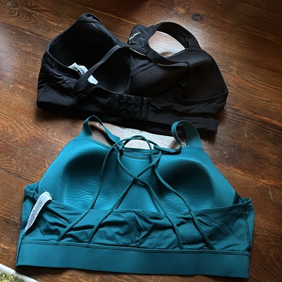 Nike Sports Bra. Set of 2 - Picture 4 of 6